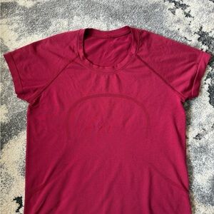 lululemon athletica Short Sleeve Tee in Deep Berry